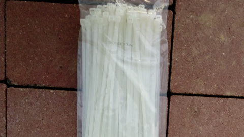 Taśma kablowa 2,5x100 BIAŁA Taśma kablowa 2,5x100 BIAŁA