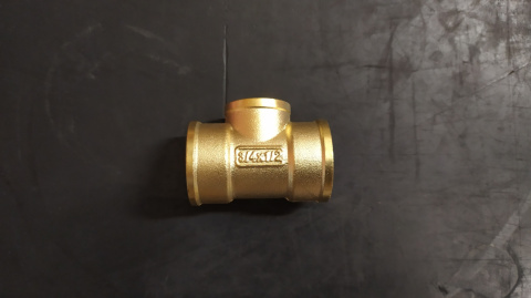 Trójnik redukcyjny 3/4"x1/2" Trójnik redukcyjny 3/4"x1/2"