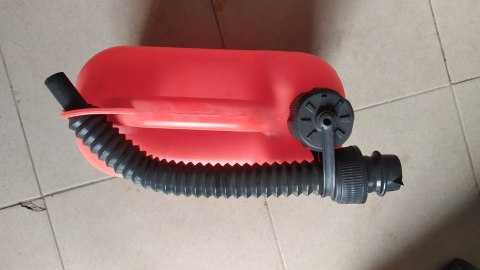 Kanister plastikowy z lejkiem 20l Kanister plastikowy z lejkiem 20l
